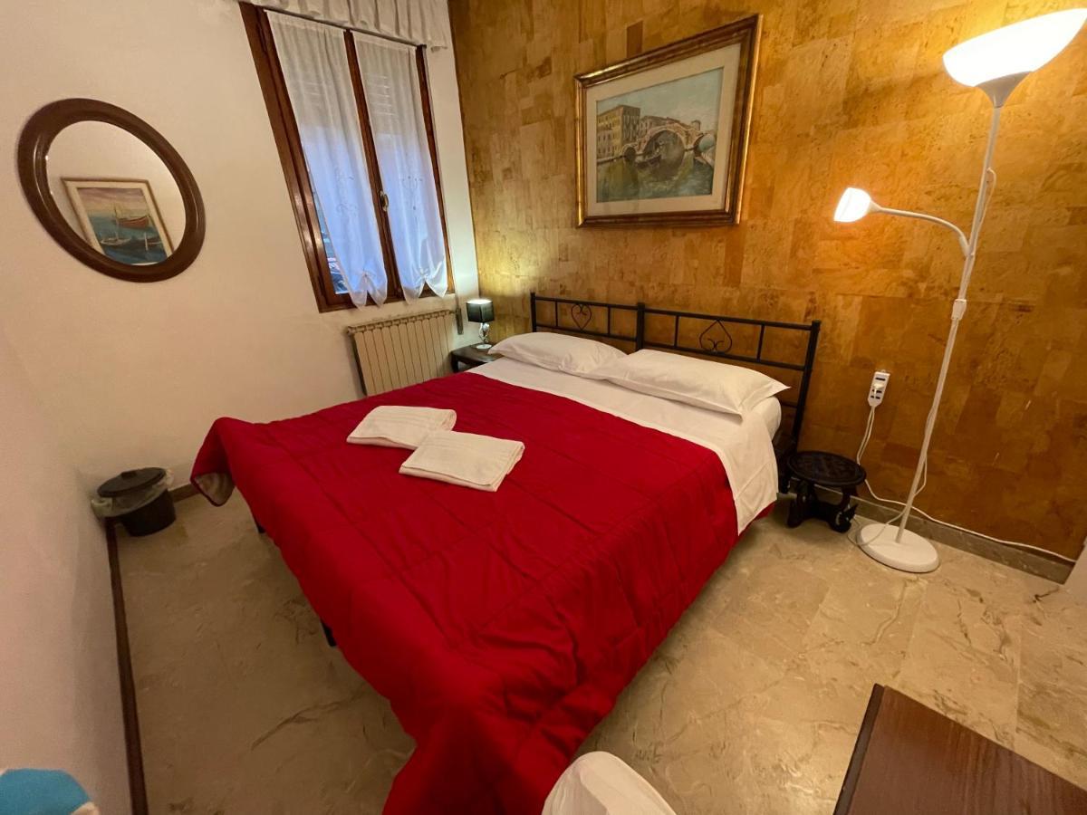 Royal Guest House Венеция Экстерьер фото