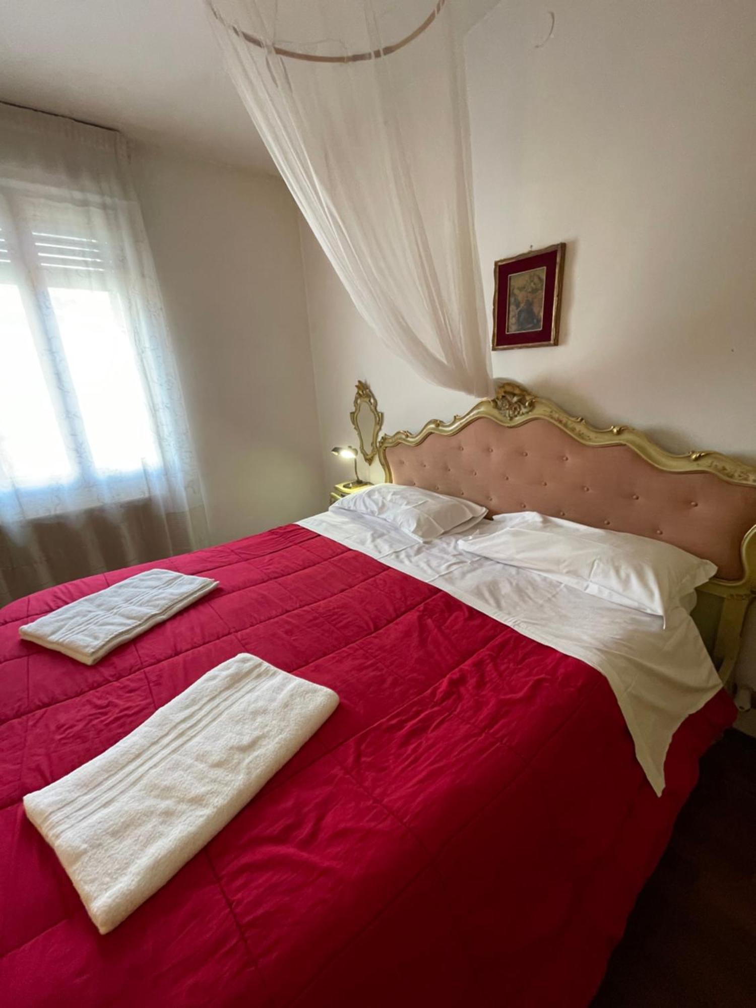 Royal Guest House Венеция Экстерьер фото